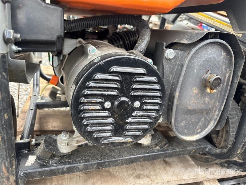 Generac of (5) Generac Portable Generator Set Altri generatori