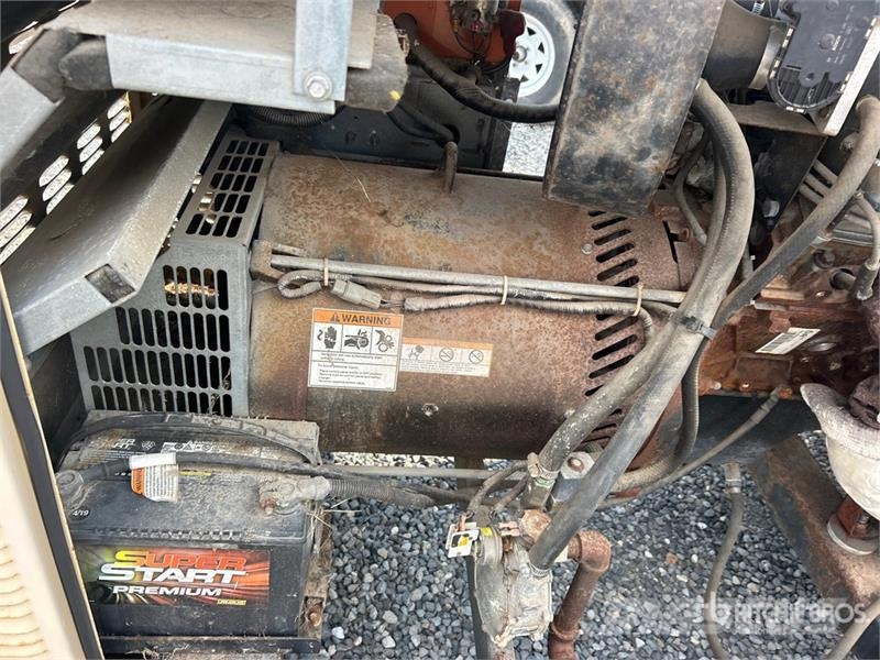 Generac QT05030ANSN 50 kW Skid-Mounted Generator Set Generadores diésel