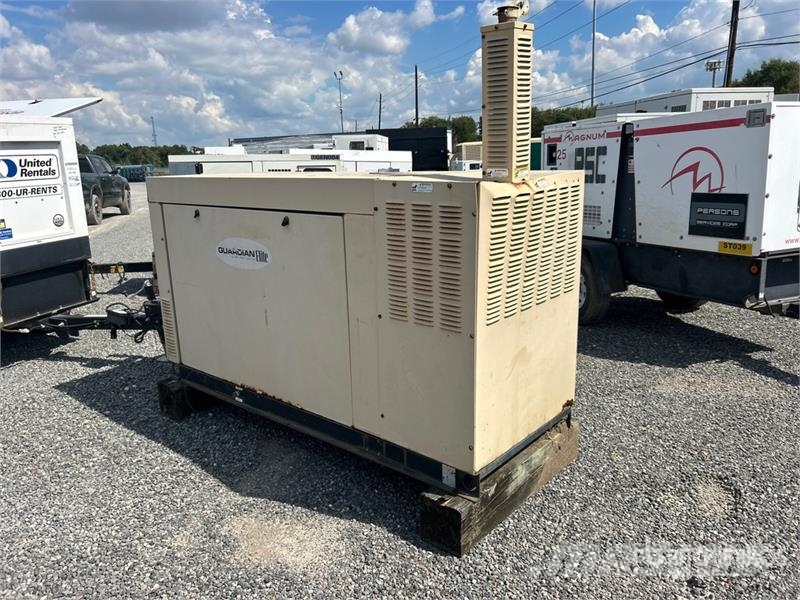 Generac QT05030ANSN 50 kW Skid-Mounted Generator Set Generadores diésel