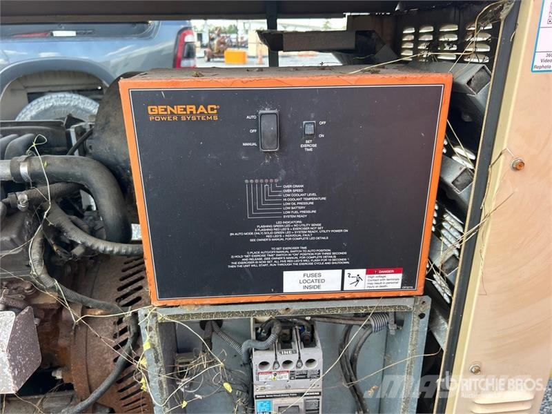 Generac QT05030ANSN 50 kW Skid-Mounted Generator Set Generadores diésel