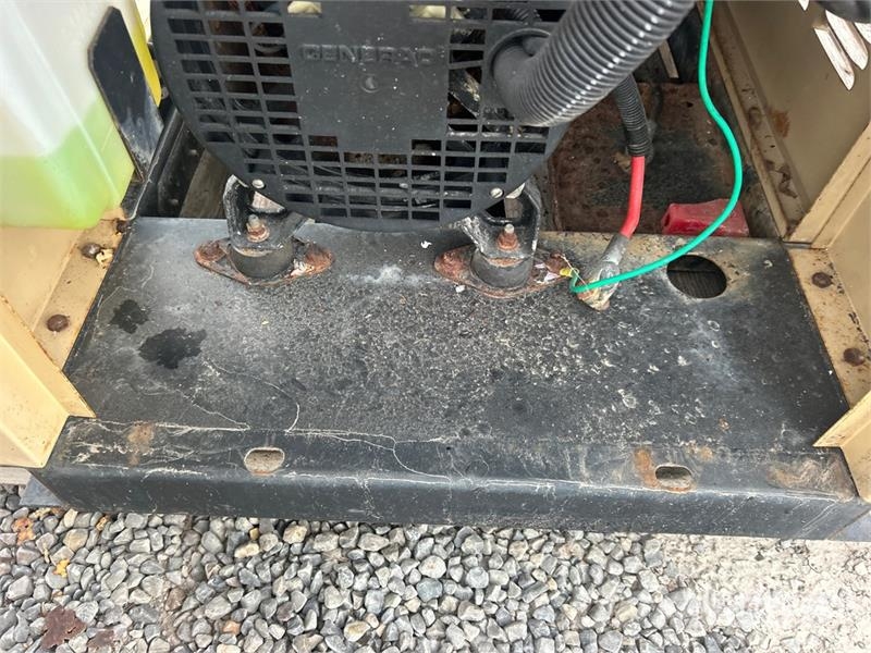 Generac SG0040681 15 kW Generator Set (Inoperable) Dieselgeneratorer