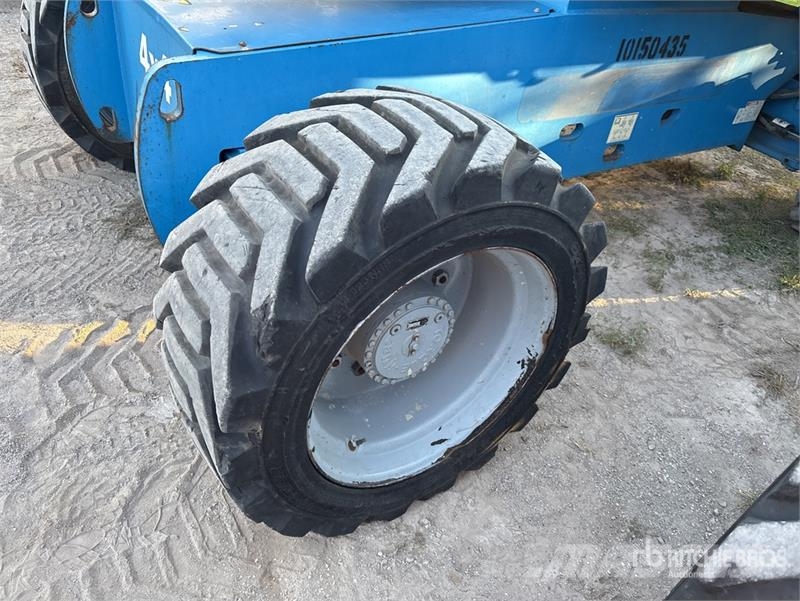 Genie 4WD Diesel Telescopic Boom Lift Teleskopiskie pacēlāji