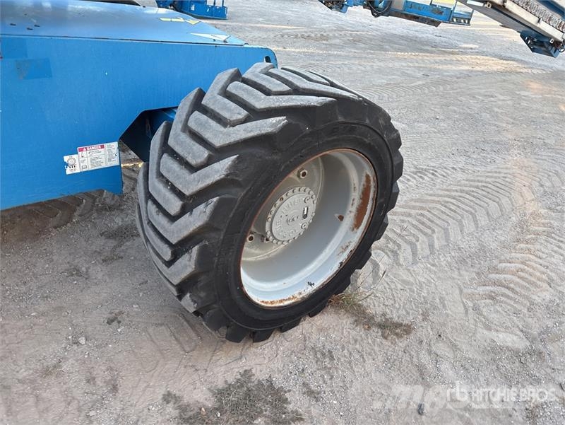 Genie 4WD Diesel Telescopic Boom Lift Teleskopiskie pacēlāji