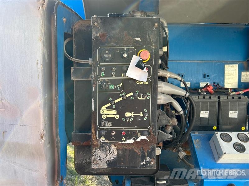 Genie 4WD Diesel Telescopic Boom Lift رافعات سلة تلسكوبية