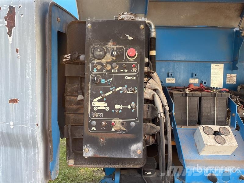 Genie 4WD Diesel Telescopic Boom Lift Teleskopiskie pacēlāji