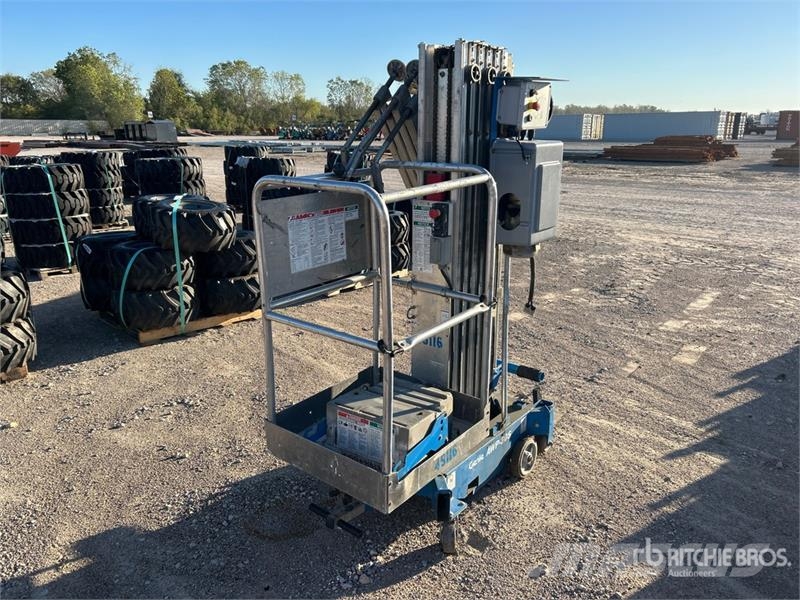 Genie AWP-30S Vertical Mast Lift Jarbolne penjajuće platforme