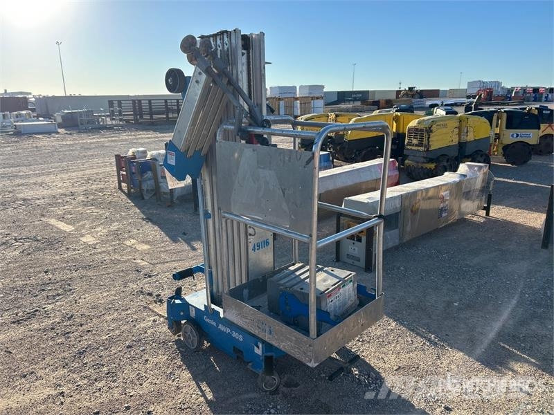 Genie AWP-30S Vertical Mast Lift Jarbolne penjajuće platforme