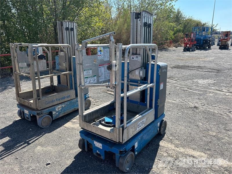 Genie GR20 Vertical Mast Lift Sollevatori verticali
