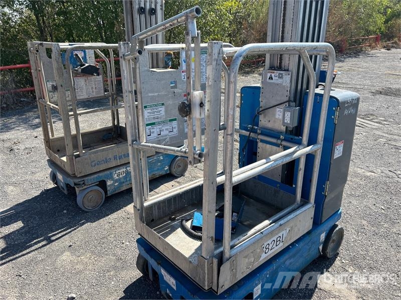 Genie GR20 Vertical Mast Lift Sollevatori verticali
