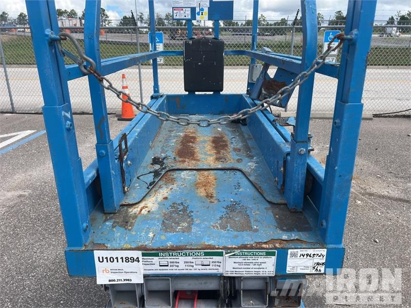 Genie GS-1930 Electric Scissor Lift Škarjaste dvižne ploščadi