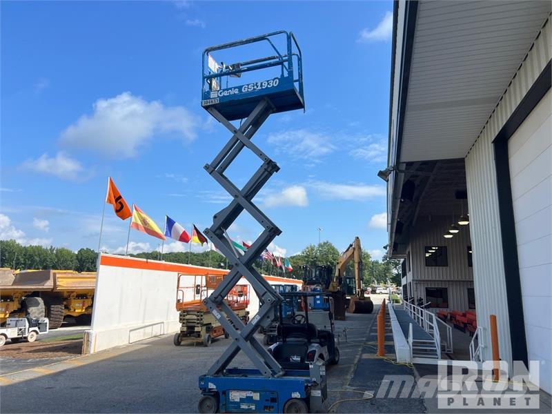 Genie GS-1930 Electric Scissor Lift シザースリフト