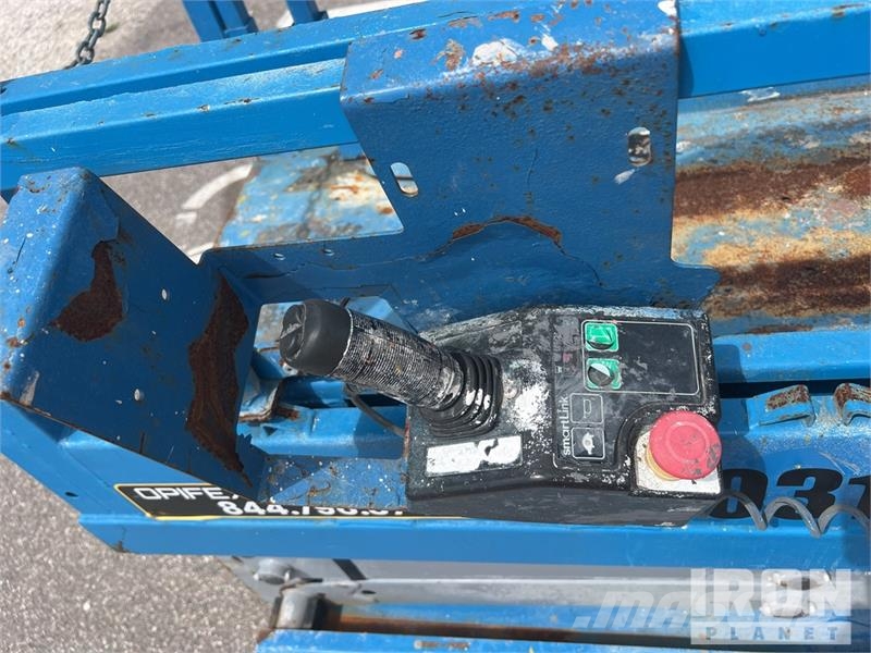 Genie GS-1930 Electric Scissor Lift Škarjaste dvižne ploščadi