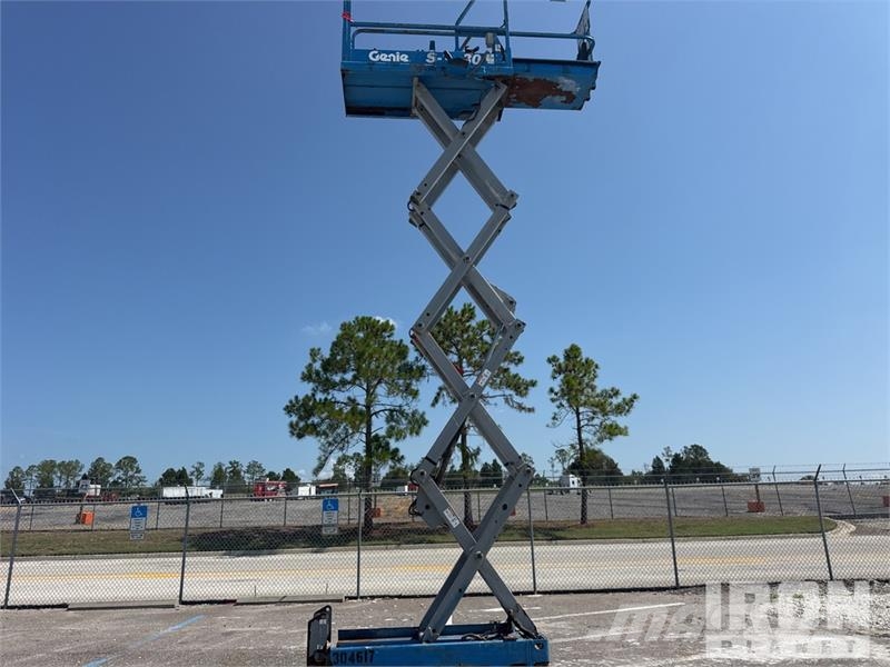 Genie GS-1930 Electric Scissor Lift Škarjaste dvižne ploščadi