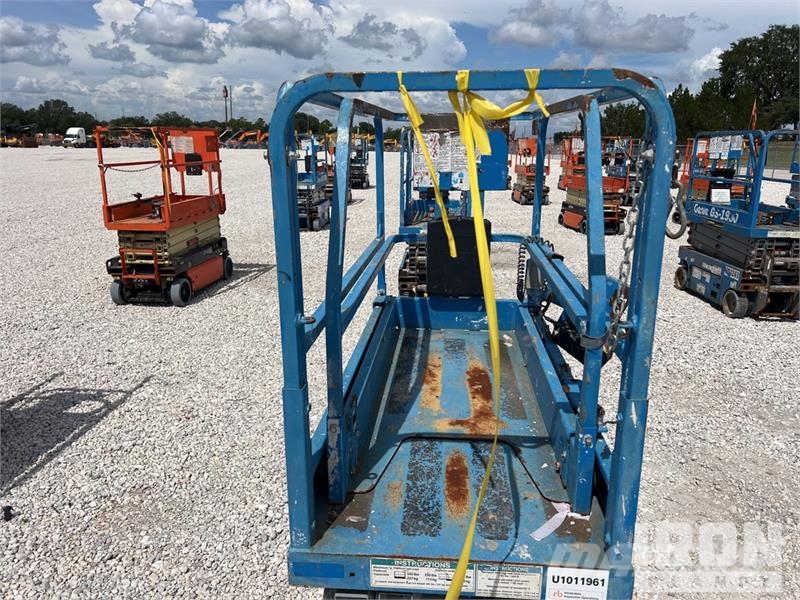 Genie GS-1930 Electric Scissor Lift Škarjaste dvižne ploščadi