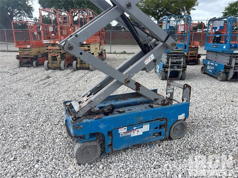 Genie GS-1930 Electric Scissor Lift Škarjaste dvižne ploščadi