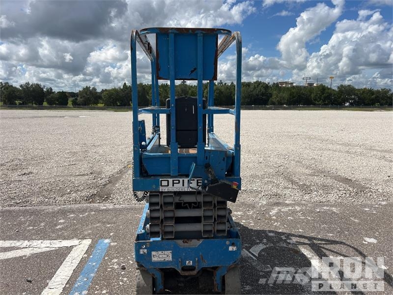 Genie GS-1930 Electric Scissor Lift Škarjaste dvižne ploščadi