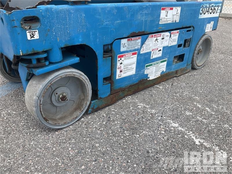 Genie GS-1930 Electric Scissor Lift シザースリフト