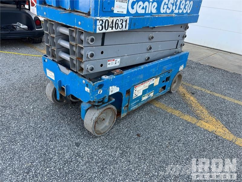 Genie GS-1930 Electric Scissor Lift シザースリフト