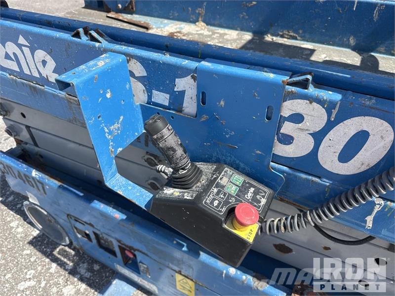 Genie GS-1930 Electric Scissor Lift Škarjaste dvižne ploščadi