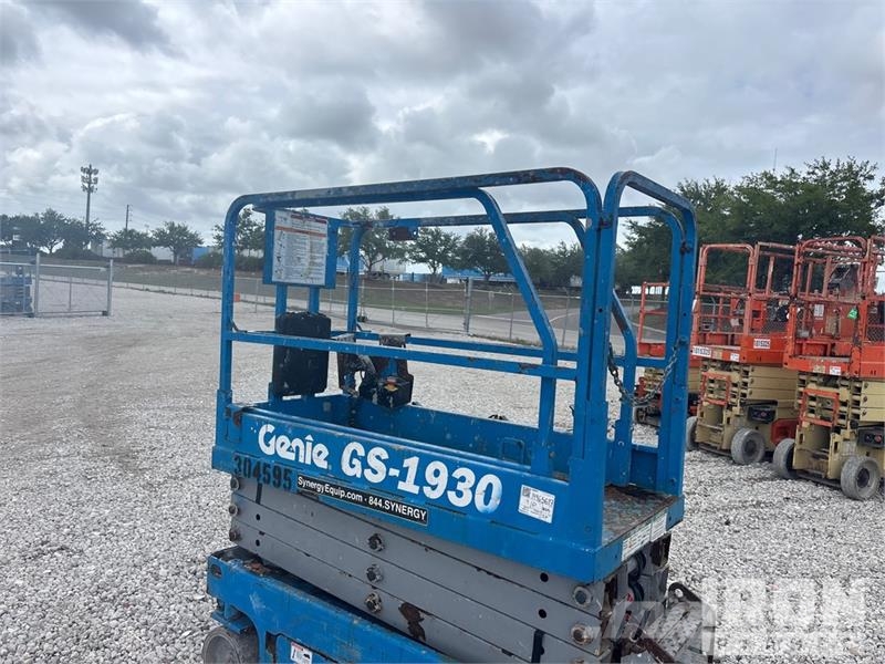 Genie GS-1930 Electric Scissor Lift Škarjaste dvižne ploščadi
