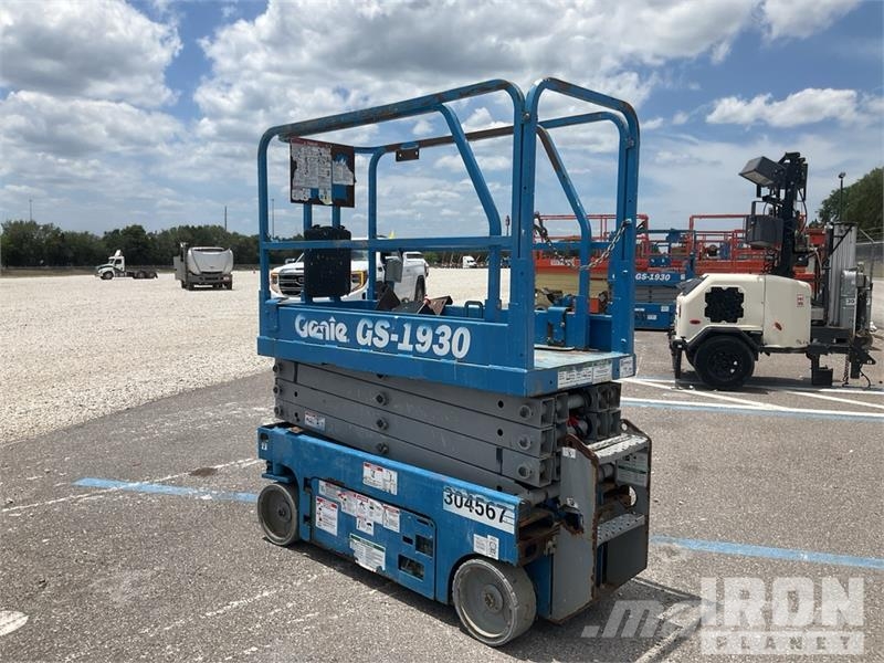 Genie GS-1930 Electric Scissor Lift シザースリフト