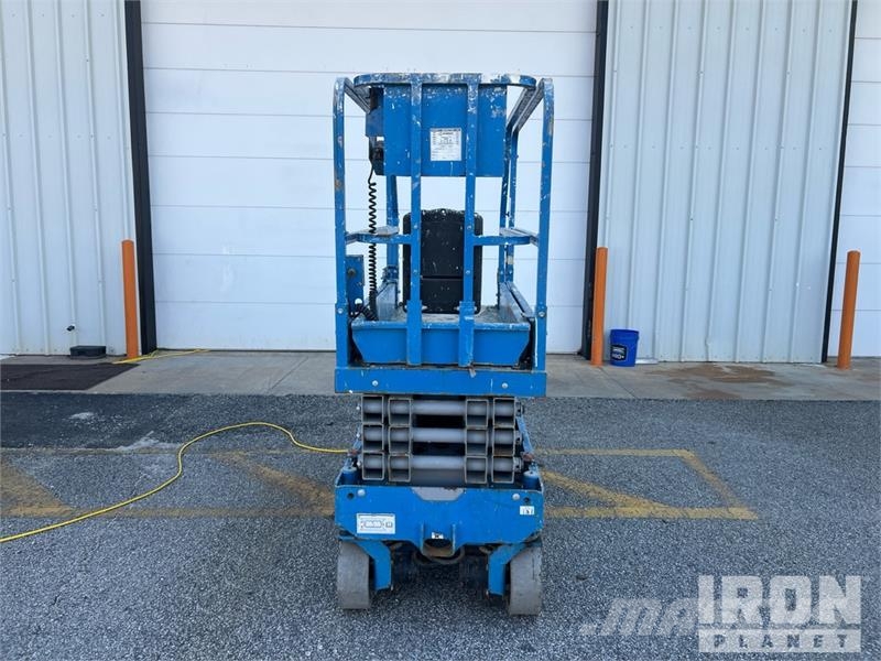 Genie GS-1930 Electric Scissor Lift シザースリフト