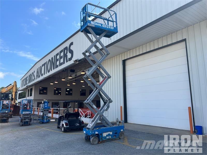 Genie GS-1930 Electric Scissor Lift シザースリフト