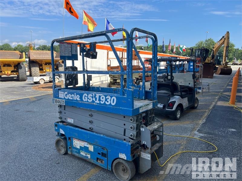 Genie GS-1930 Electric Scissor Lift シザースリフト