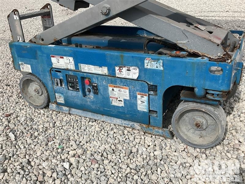 Genie GS-1930 Electric Scissor Lift Škarjaste dvižne ploščadi