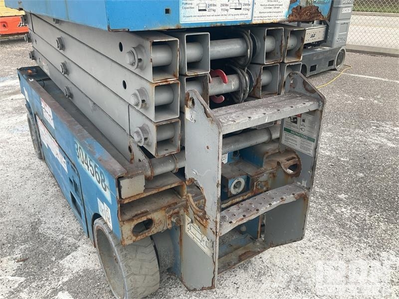Genie GS-1930 Electric Scissor Lift Škarjaste dvižne ploščadi