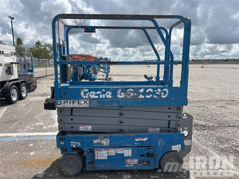 Genie GS-1930 Electric Scissor Lift Škarjaste dvižne ploščadi