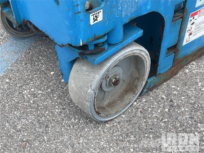 Genie GS-1930 Electric Scissor Lift シザースリフト