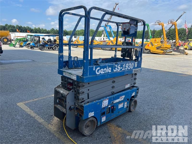 Genie GS-1930 Electric Scissor Lift シザースリフト