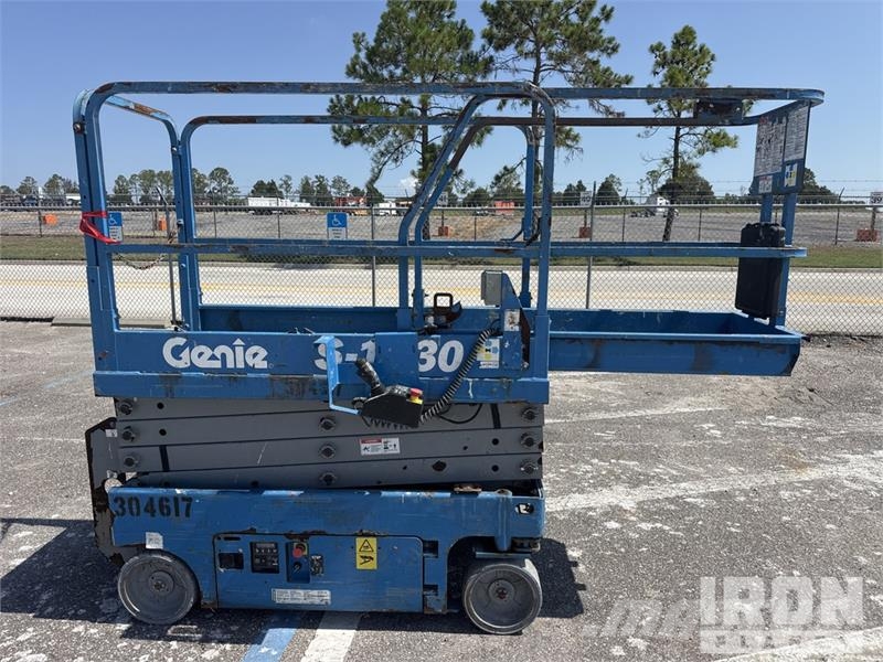 Genie GS-1930 Electric Scissor Lift Škarjaste dvižne ploščadi