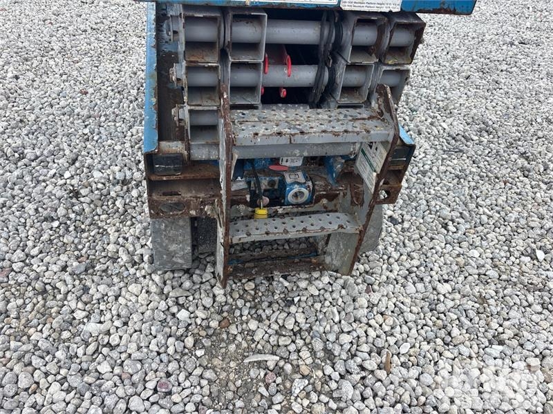 Genie GS-1930 Electric Scissor Lift Škarjaste dvižne ploščadi