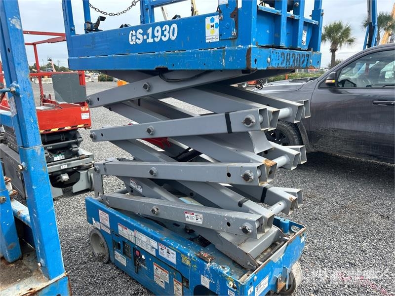 Genie GS-1930 Electric Scissor Lift シザースリフト
