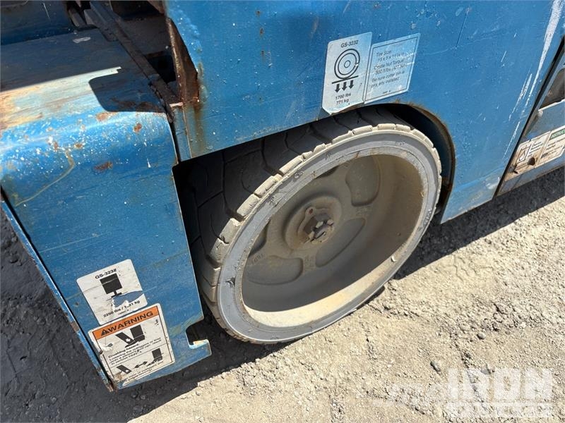 Genie GS-3232 Electric Scissor Lift Elevadores de tesoura