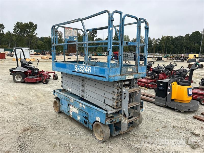 Genie GS-3246 Electric Scissor Lift Scheren-Arbeitsbühnen