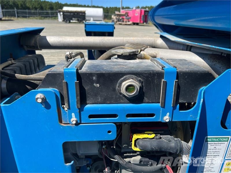 Genie GS-4390 Škarjaste dvižne ploščadi