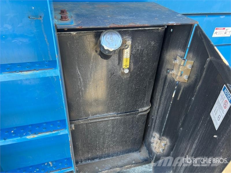 Genie GS-4390 Škarjaste dvižne ploščadi