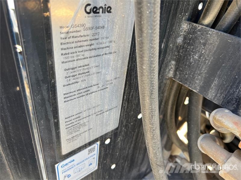 Genie GS-4390 Škarjaste dvižne ploščadi