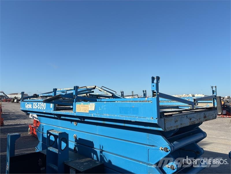 Genie GS-5390 4x4 Diesel Scissor Lift Škarjaste dvižne ploščadi
