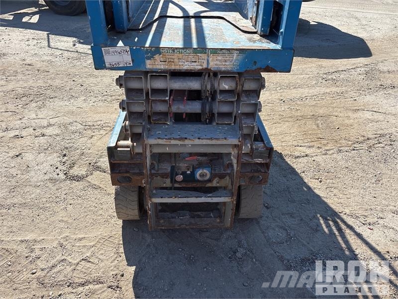 Genie GS1930 Electric Scissor Lift Saksilavat