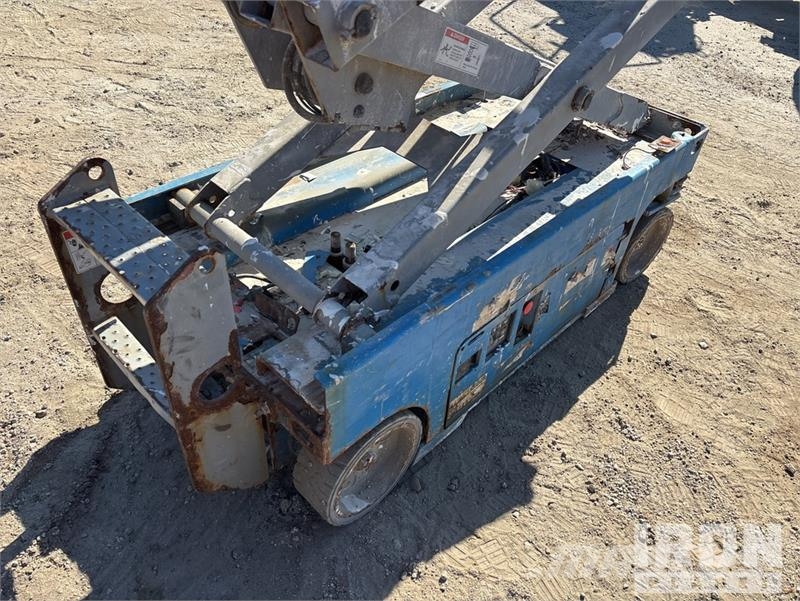 Genie GS1930 Electric Scissor Lift Saksilavat