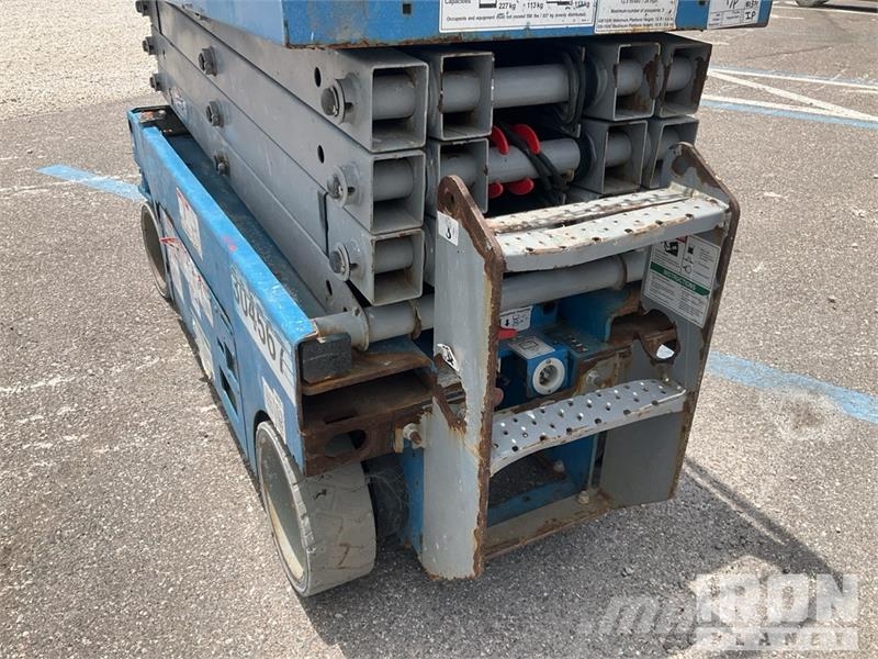 Genie GS1930 Electric Scissor Lift 剪叉式升降机