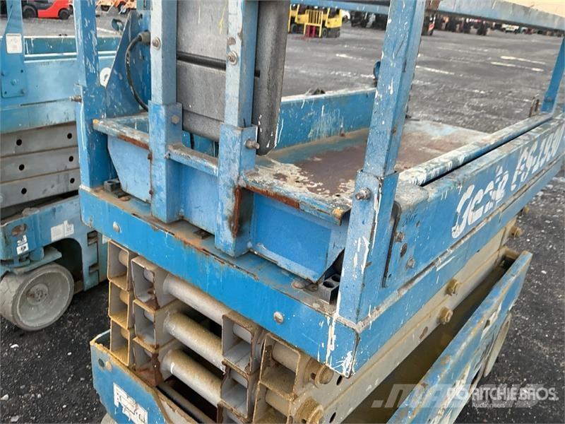 Genie GS1930 Electric Scissor Lift Elevadores de tesoura