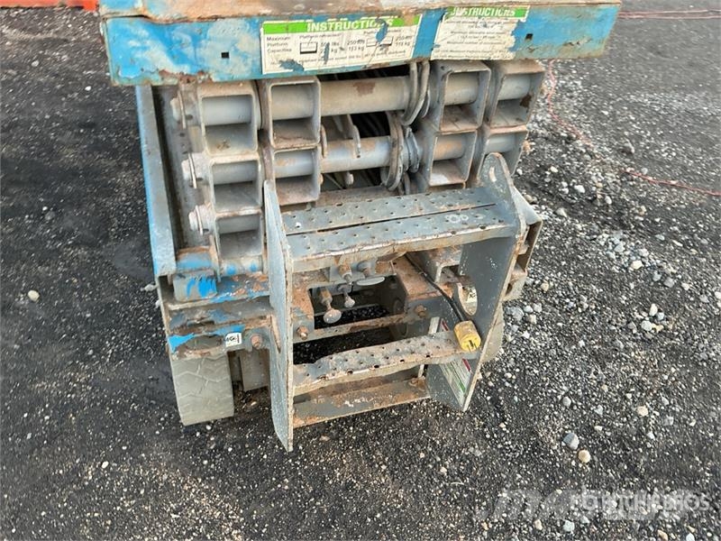 Genie GS1930 Electric Scissor Lift Elevadores de tesoura