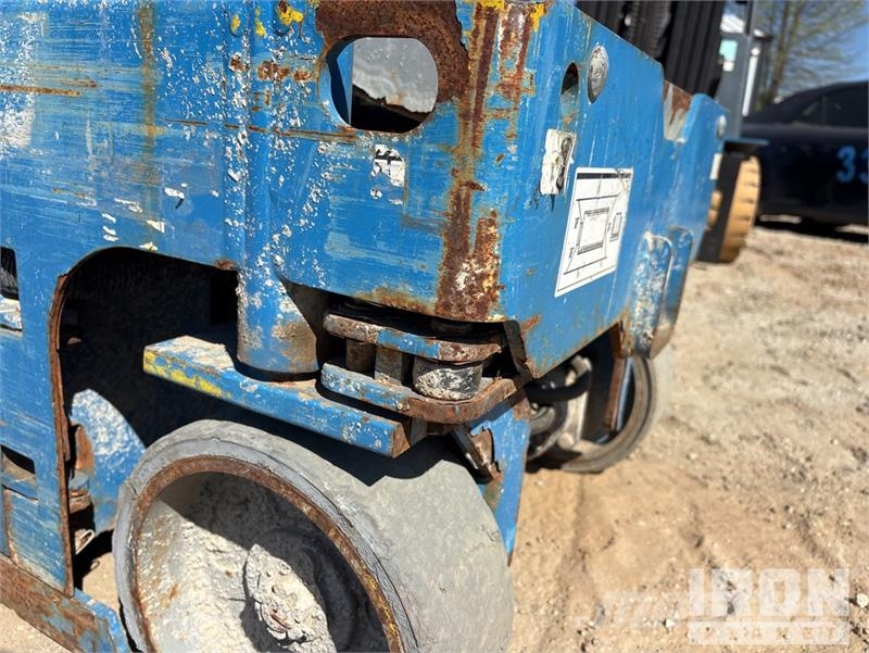 Genie GS1930 Electric Scissor Lift Saksilavat