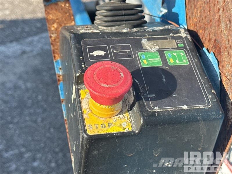 Genie GS1930 Electric Scissor Lift 剪叉式升降机