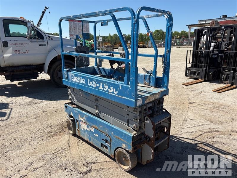 Genie GS1930 Electric Scissor Lift Saksilavat